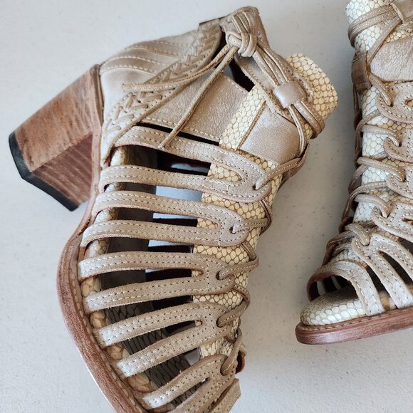 Freebird Bootie "EUC" - Picture 9 of 16